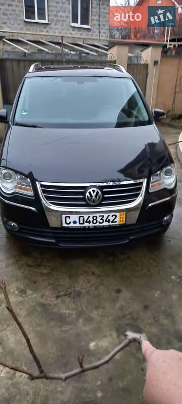 Volkswagen Touran 2010 Volkswagen Touran 2010