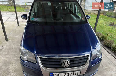 Мінівен Volkswagen Touran 2009 в Полонному