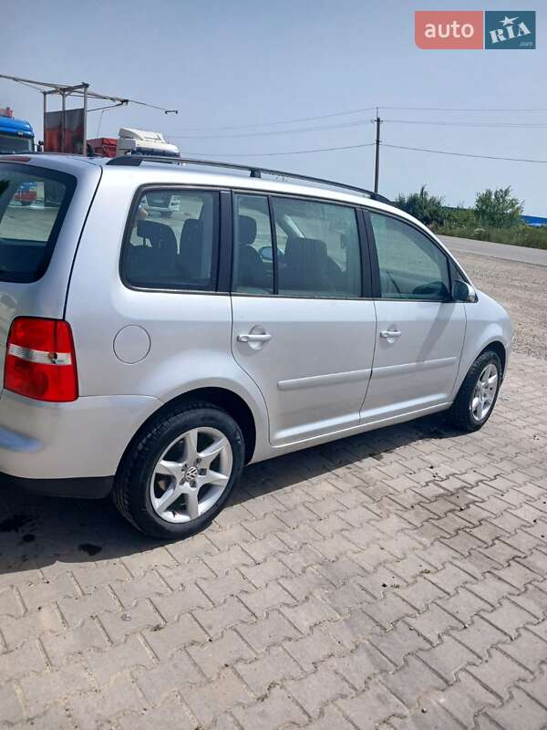 Volkswagen Touran 2005 Volkswagen Touran 2005