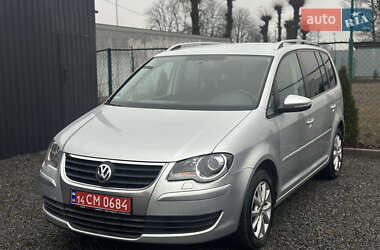 Минивэн Volkswagen Touran 2010 в Виннице