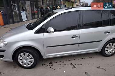 Минивэн Volkswagen Touran 2007 в Березному