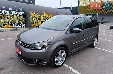 Минивэн Volkswagen Touran 2011 в Киеве