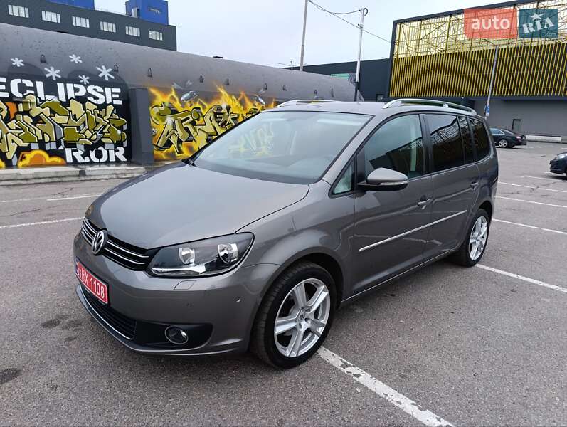 Volkswagen Touran 2011