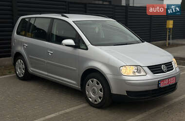 Мінівен Volkswagen Touran 2004 в Києві