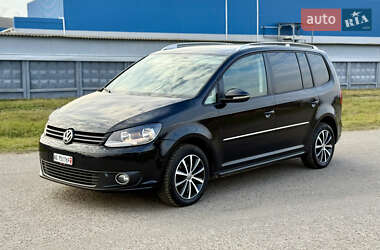 Мінівен Volkswagen Touran 2015 в Луцьку