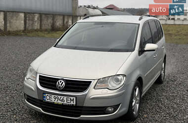 Мінівен Volkswagen Touran 2008 в Чернівцях