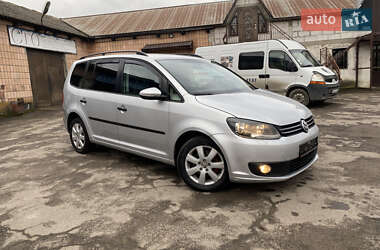 Мінівен Volkswagen Touran 2011 в Рокитному