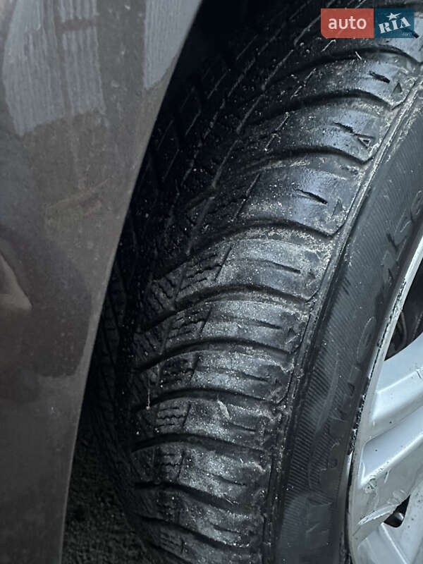 Мінівен Volkswagen Touran 2012 в Мукачевому