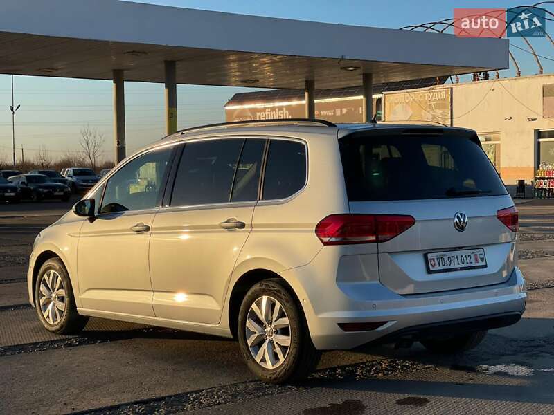 Микровэн Volkswagen Touran 2018 в Ужгороде