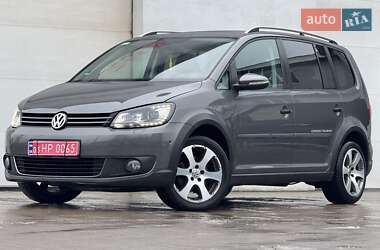 Минивэн Volkswagen Touran 2011 в Сарнах