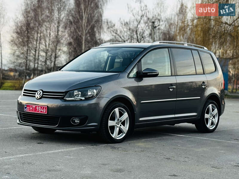 Мінівен Volkswagen Touran 2012 в Здолбуніві
