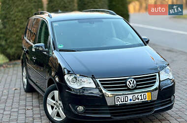 Мінівен Volkswagen Touran 2009 в Дрогобичі