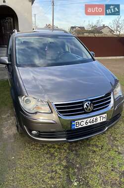 Мінівен Volkswagen Touran 2007 в Яворові