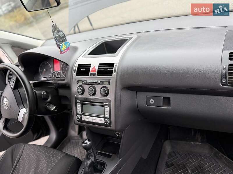 Минивэн Volkswagen Touran 2008 в Житомире