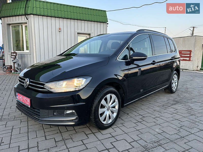 Микровэн Volkswagen Touran 2018 в Дунаевцах