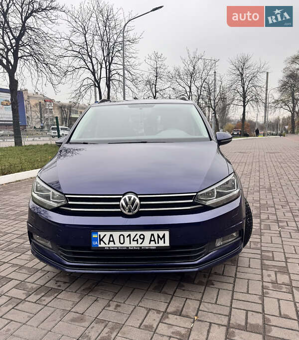 Мінівен Volkswagen Touran 2015 в Києві фото 12 Мінівен Volkswagen Touran 2015 в Києві