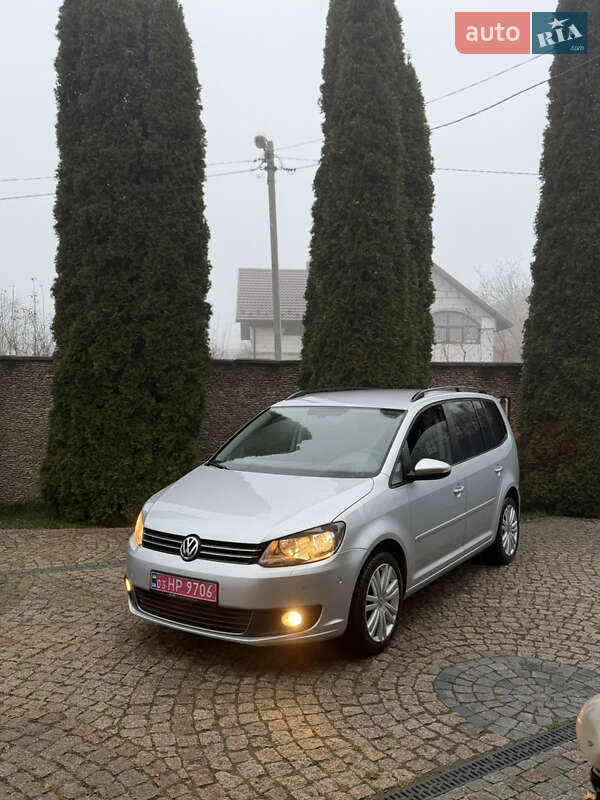 Volkswagen Touran 2011