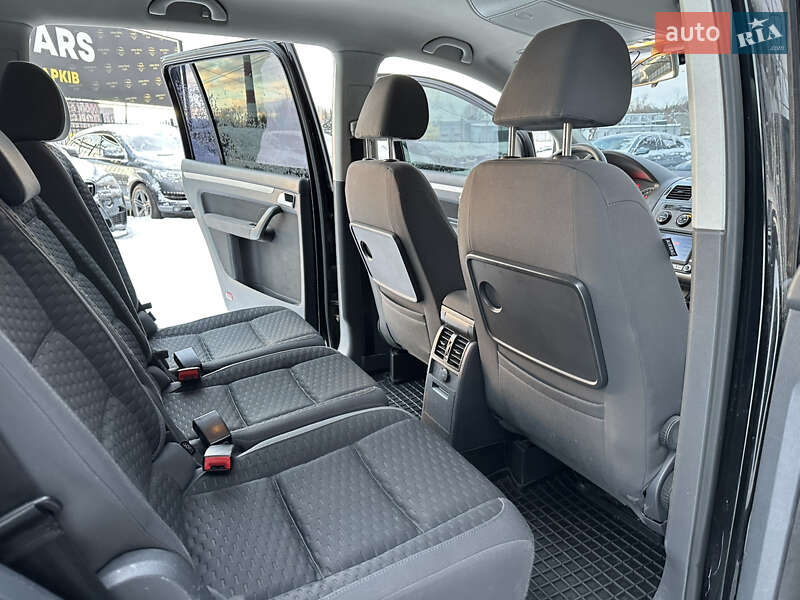 Мінівен Volkswagen Touran 2007 в Харкові фото 18 Мінівен Volkswagen Touran 2007 в Харкові