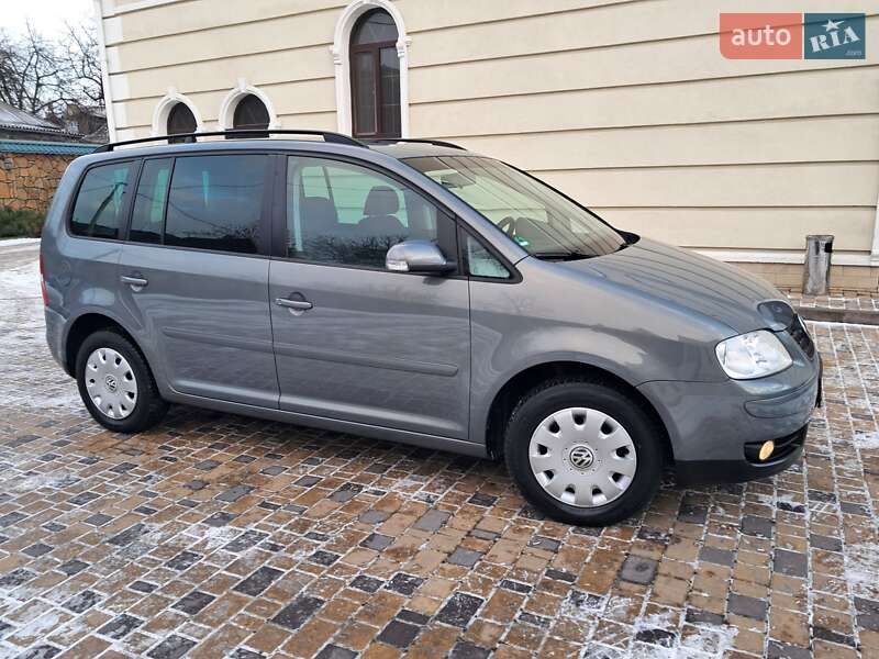 Минивэн Volkswagen Touran 2006 в Могилев-Подольске фото 7 Минивэн Volkswagen Touran 2006 в Могилев-Подольске