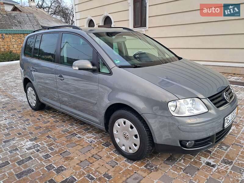 Минивэн Volkswagen Touran 2006 в Могилев-Подольске фото 31 Минивэн Volkswagen Touran 2006 в Могилев-Подольске