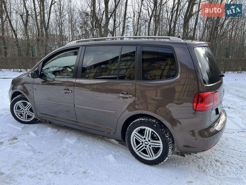 Минивэн Volkswagen Touran 2013 в Луцке фото 59 Минивэн Volkswagen Touran 2013 в Луцке