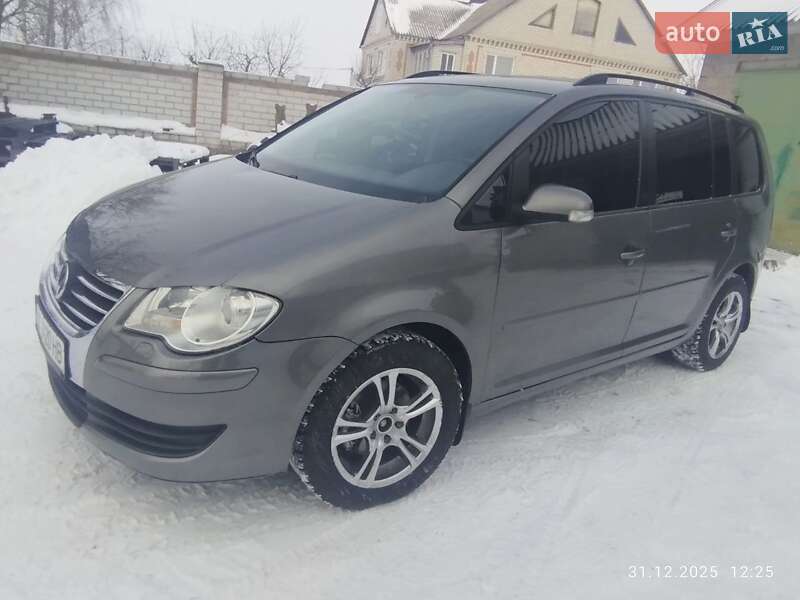 Минивэн Volkswagen Touran 2007 в Малой Виске фото 3 Минивэн Volkswagen Touran 2007 в Малой Виске
