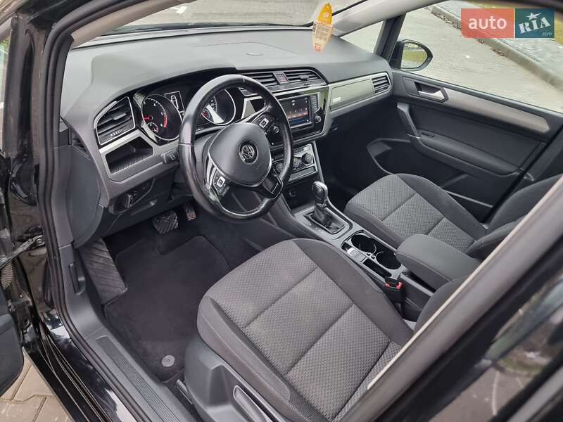 Мікровен Volkswagen Touran 2017 в Ковелі