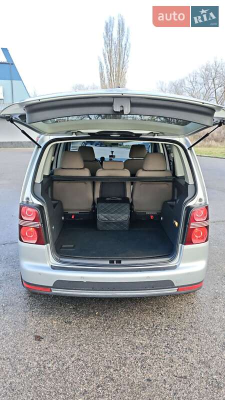 Минивэн Volkswagen Touran 2008 в Бердичеве