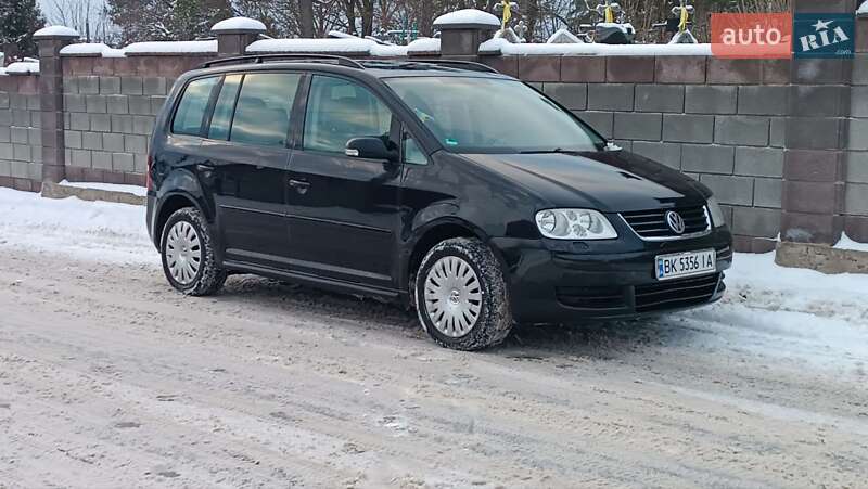 Мінівен Volkswagen Touran 2005 в Сарнах