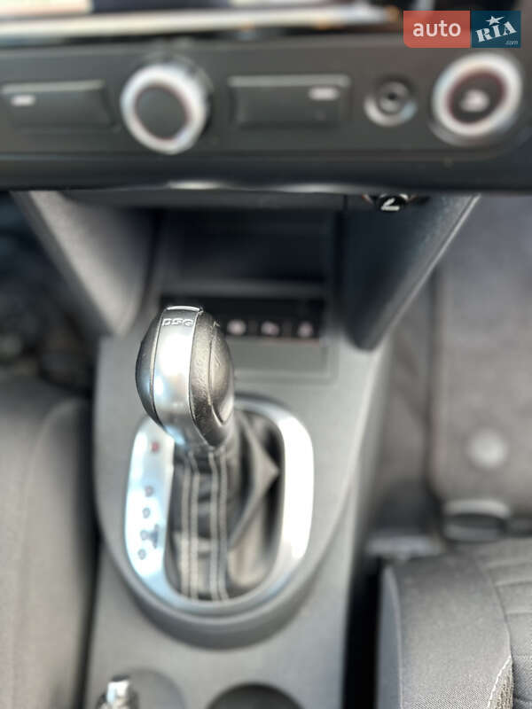 Минивэн Volkswagen Touran 2015 в Луцке