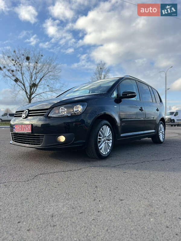Минивэн Volkswagen Touran 2015 в Луцке