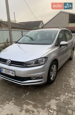 Микровэн Volkswagen Touran 2016 в Миргороде