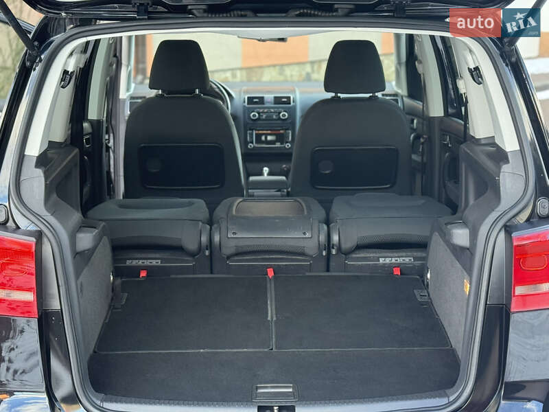 Минивэн Volkswagen Touran 2011 в Стрые фото 55 Минивэн Volkswagen Touran 2011 в Стрые