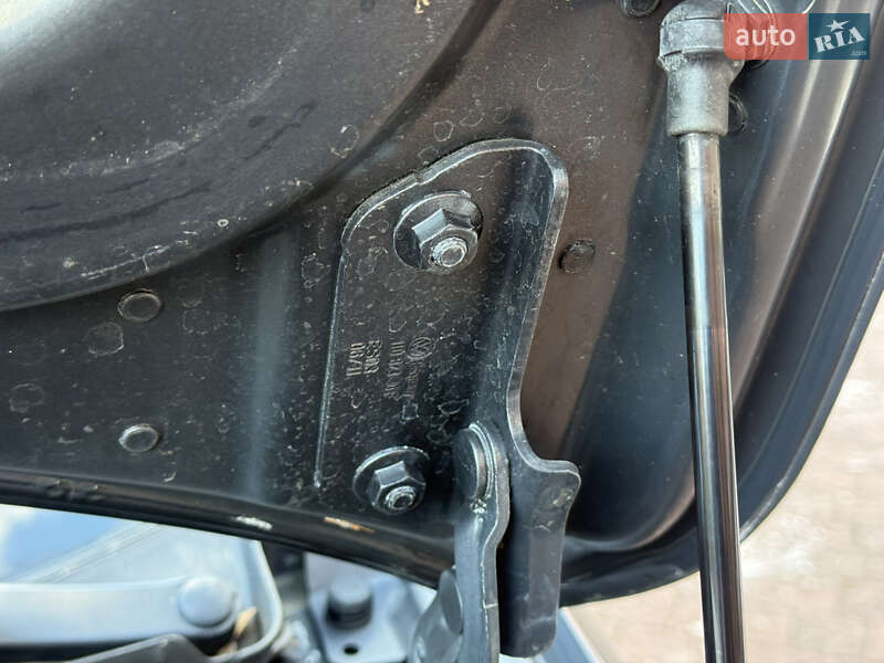 Минивэн Volkswagen Touran 2011 в Стрые фото 97 Минивэн Volkswagen Touran 2011 в Стрые