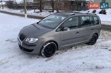 Минивэн Volkswagen Touran 2008 в Прилуках