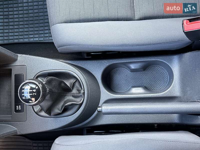 Минивэн Volkswagen Touran 2009 в Ровно