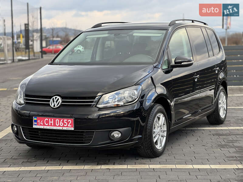 Минивэн Volkswagen Touran 2011 в Мукачево