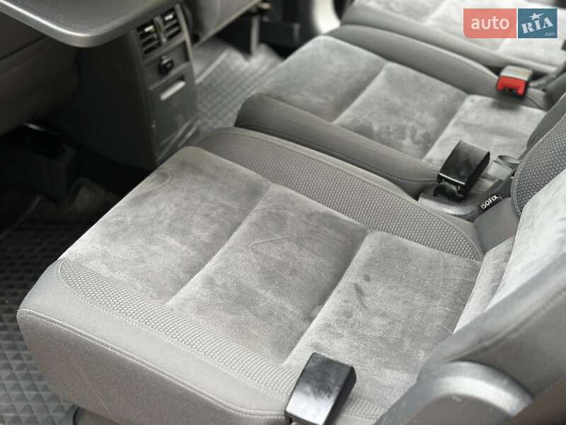 Минивэн Volkswagen Touran 2011 в Дрогобыче фото 76 Минивэн Volkswagen Touran 2011 в Дрогобыче