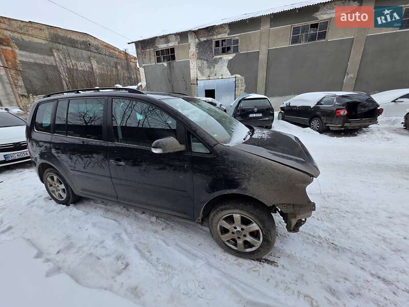 Минивэн Volkswagen Touran 2005 в Бучаче фото 4 Минивэн Volkswagen Touran 2005 в Бучаче