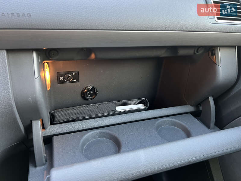 Минивэн Volkswagen Touran 2011 в Бердичеве фото 28 Минивэн Volkswagen Touran 2011 в Бердичеве