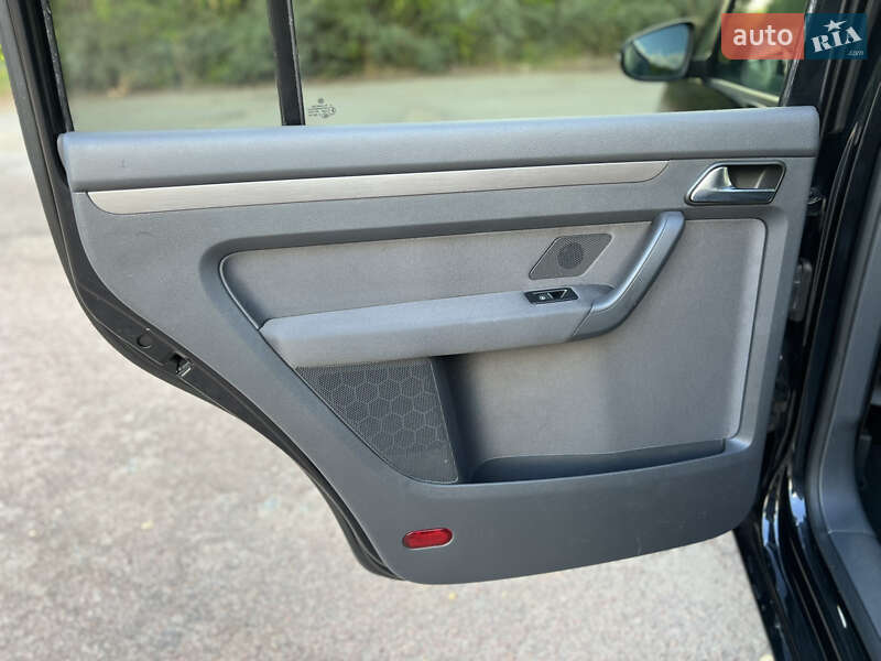 Минивэн Volkswagen Touran 2011 в Бердичеве фото 30 Минивэн Volkswagen Touran 2011 в Бердичеве