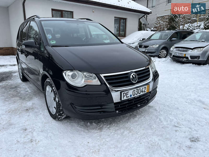Минивэн Volkswagen Touran 2007 в Звягеле фото 3 Минивэн Volkswagen Touran 2007 в Звягеле