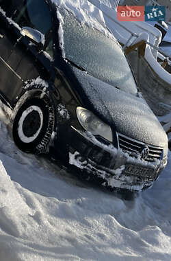 Минивэн Volkswagen Touran 2007 в Луцке