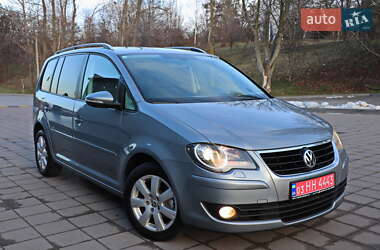 Минивэн Volkswagen Touran 2009 в Кременчуге