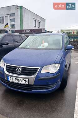 Мінівен Volkswagen Touran 2008 в Києві