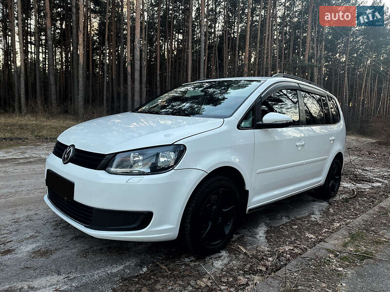 Volkswagen Touran 2011