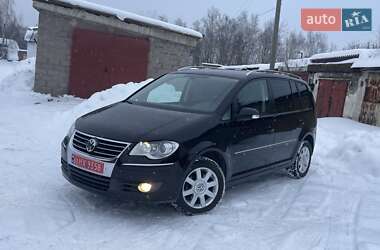 Минивэн Volkswagen Touran 2009 в Коростене