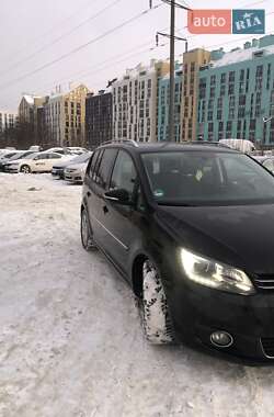 Минивэн Volkswagen Touran 2015 в Львове