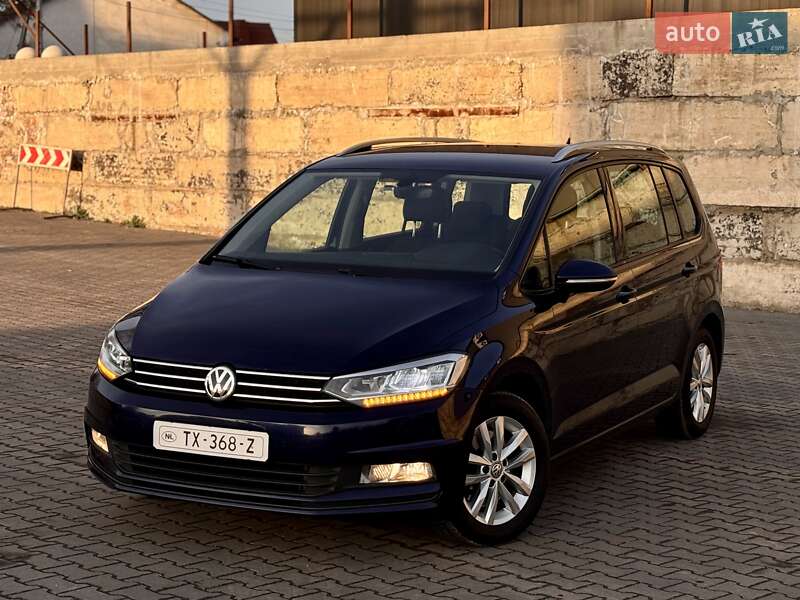 Volkswagen Touran 2016