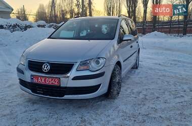 Минивэн Volkswagen Touran 2009 в Коростене